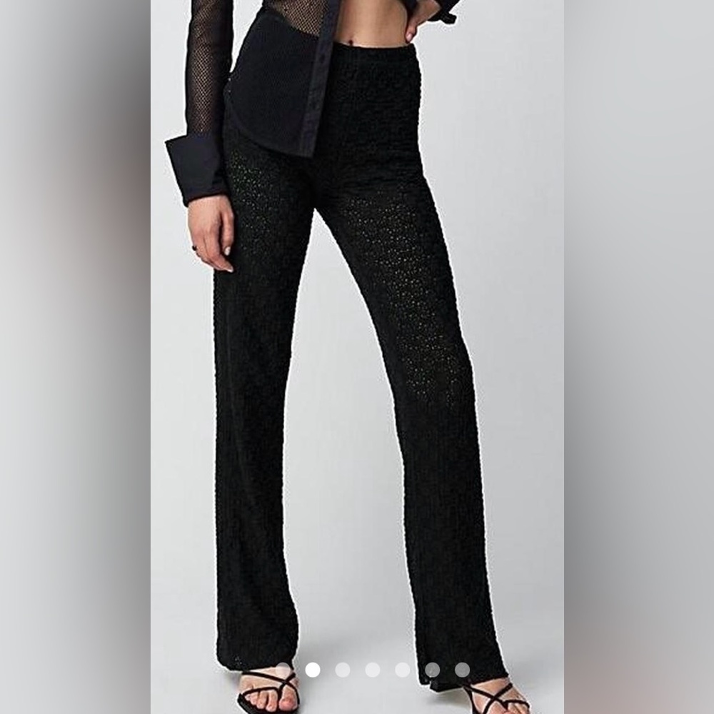 Free People One Black Lace Straight Leg Pull On Pants. NWOT - Picture 2 of 7